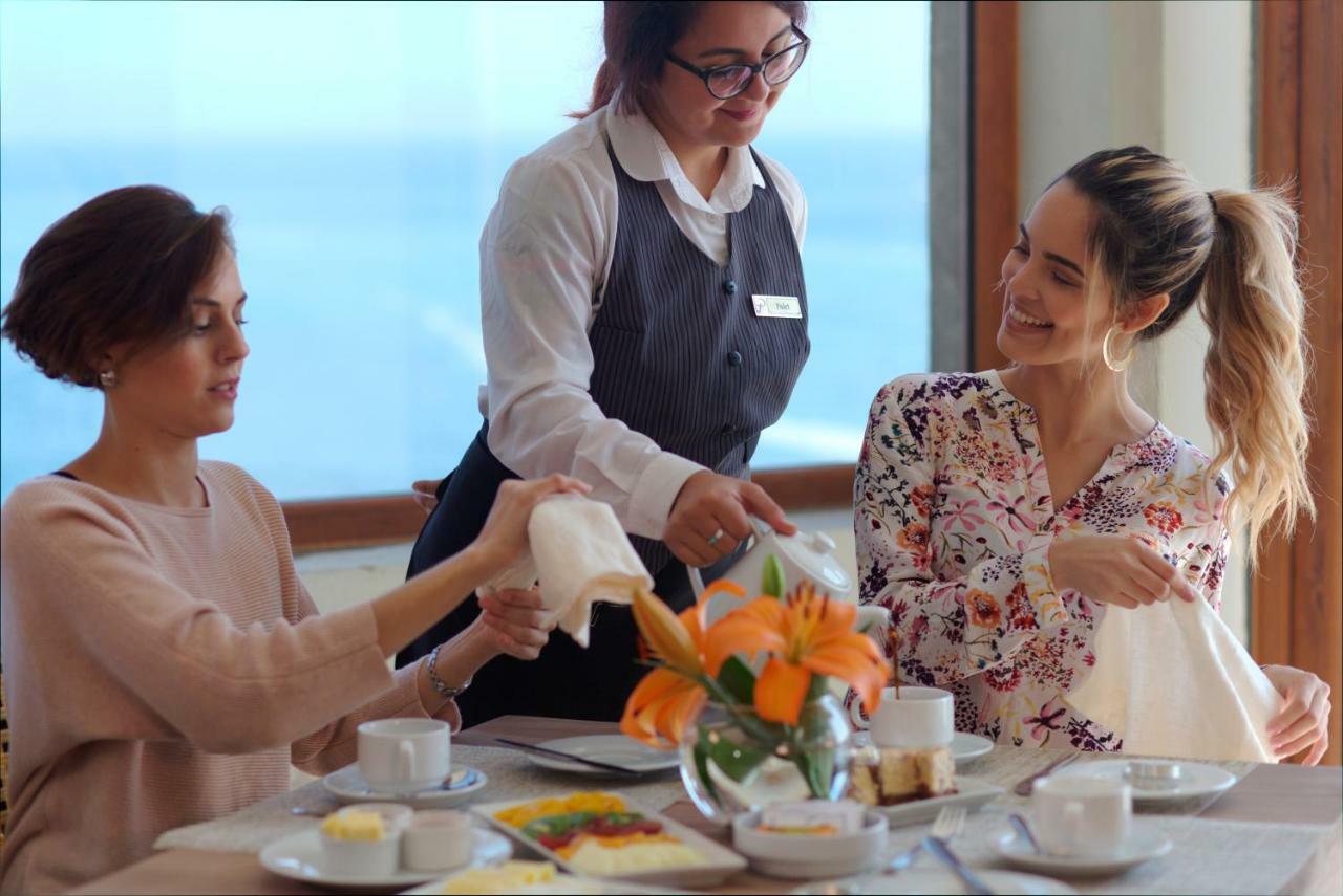 Yachting Hotel 킨테로 외부 사진